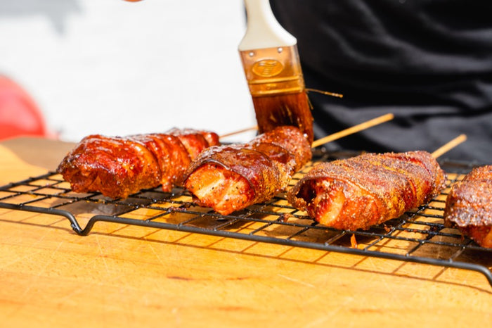 Bacon Wrapped Pork Belly Lollypop: De Ultieme BBQ Snack