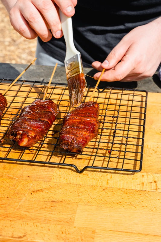 Bacon Wrapped Pork Belly Lollypop: De Ultieme BBQ Snack