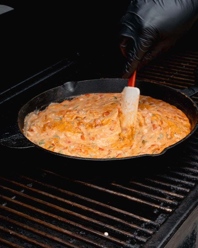 Smoked Queso op de Weber pellet smoker