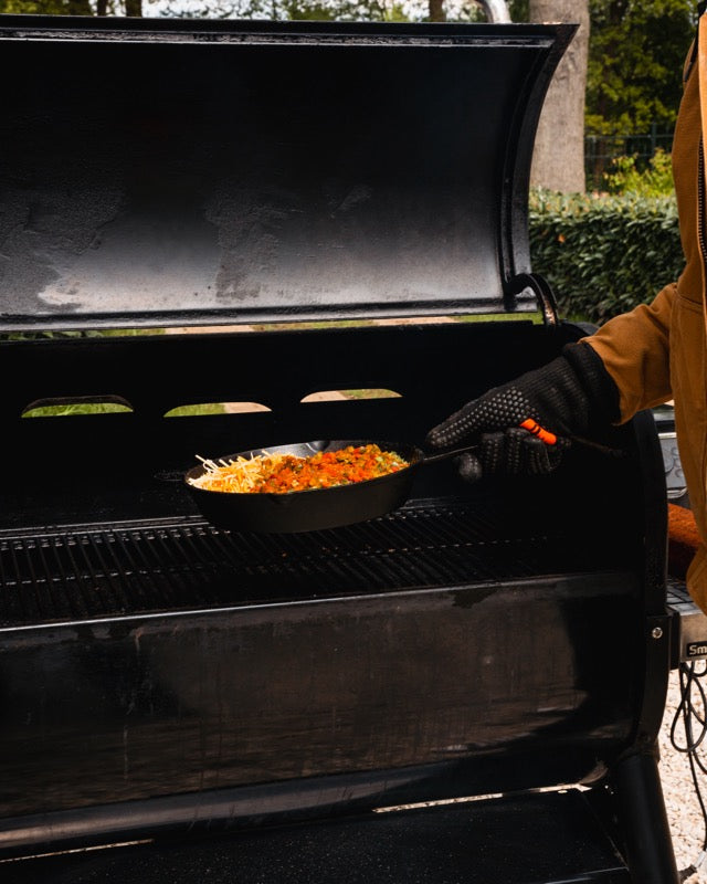 Smoked Queso op de Weber pellet smoker