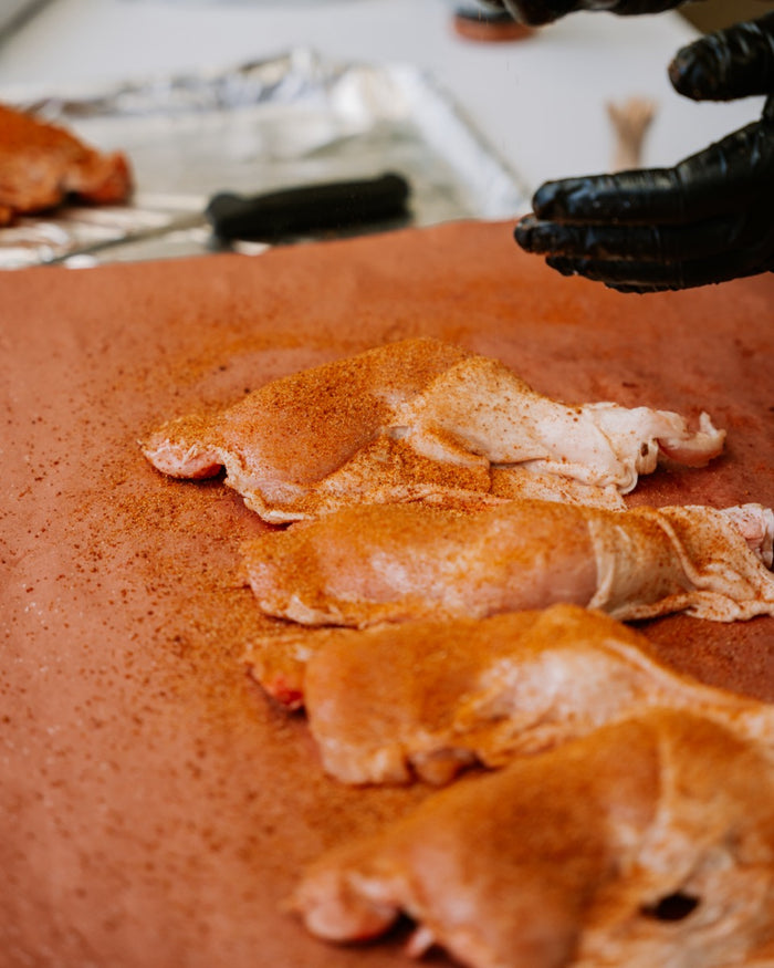 Rookkunst op de Offset Smoker: Houtgerookte Kippenbillen